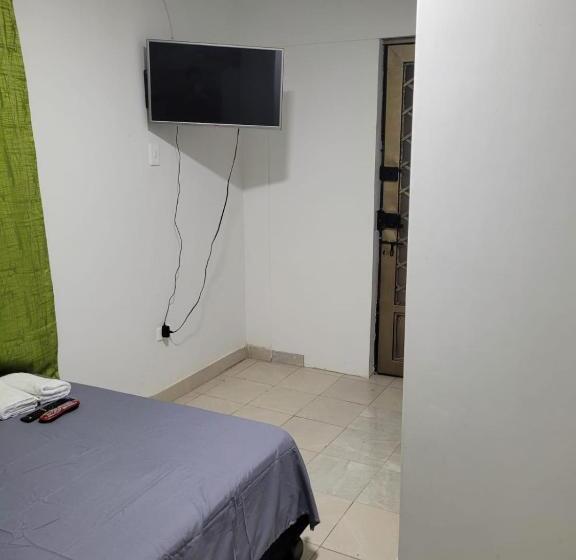 Pensão Nirvana Aparta Estudio