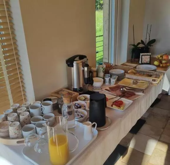 پانسیون Resort Pri Hrastu