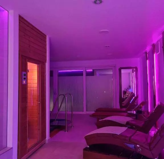 پانسیون Resort Pri Hrastu