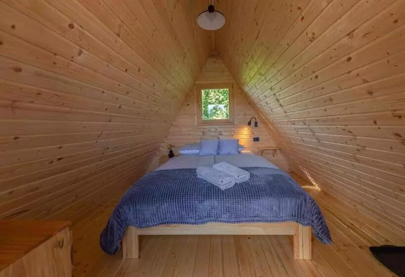 پانسیون Resort Pri Hrastu
