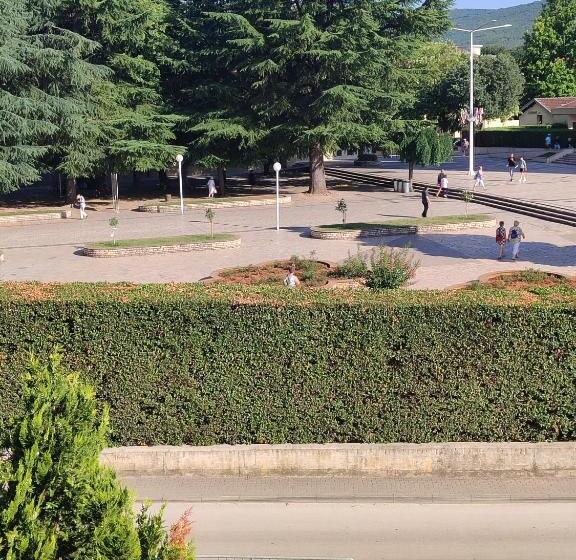 پانسیون Rooms Zdravko And Nevenka Cilic