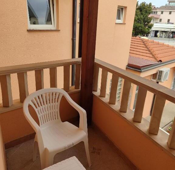 پانسیون Rooms Zdravko And Nevenka Cilic