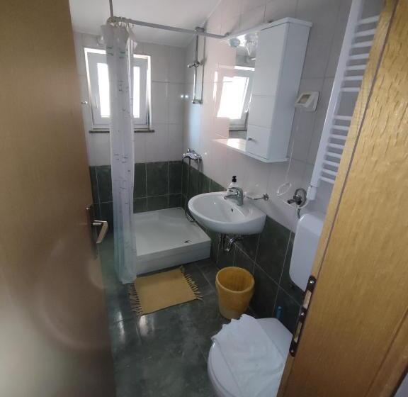 پانسیون Rooms Zdravko And Nevenka Cilic