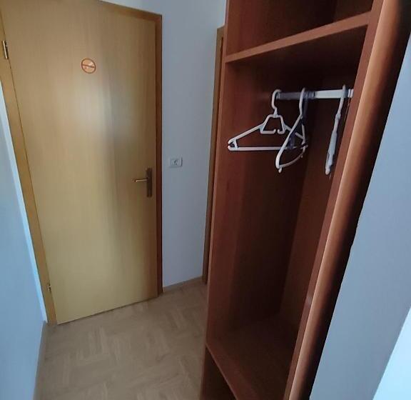 پانسیون Rooms Zdravko And Nevenka Cilic