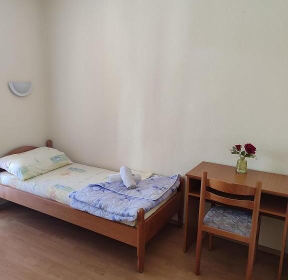 پانسیون Rooms Zdravko And Nevenka Cilic