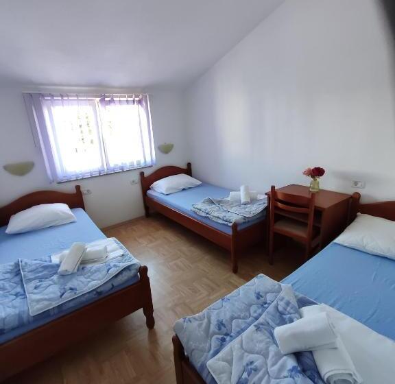 پانسیون Rooms Zdravko And Nevenka Cilic