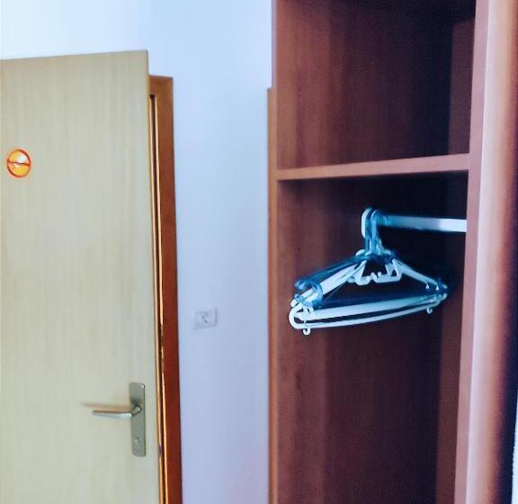 پانسیون Rooms Zdravko And Nevenka Cilic