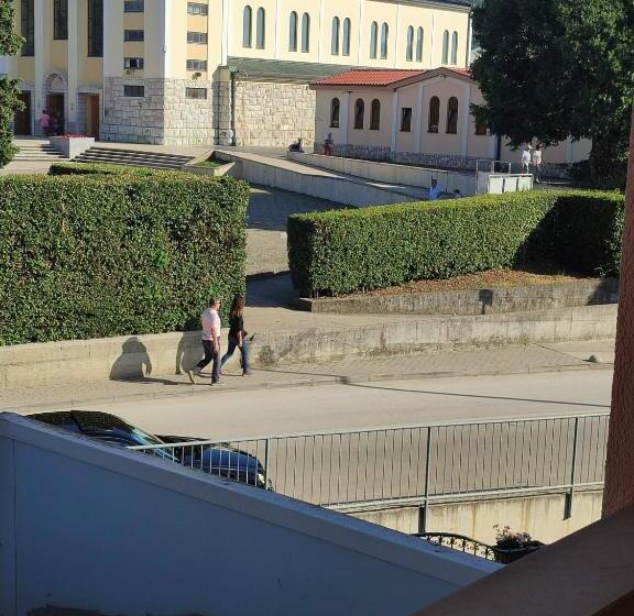 پانسیون Rooms Zdravko And Nevenka Cilic