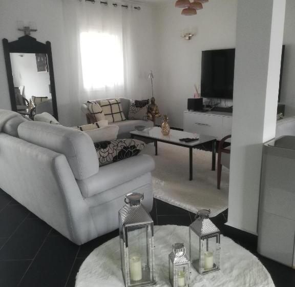 پانسیون Résidence La Tonnelle