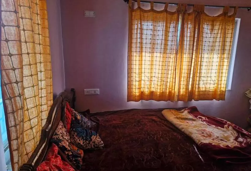 Majatalo Samarth Villa