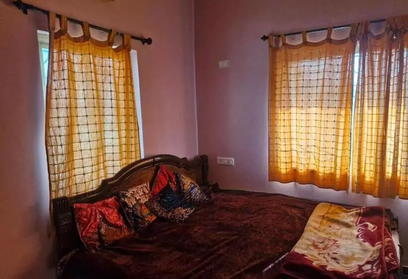 Majatalo Samarth Villa