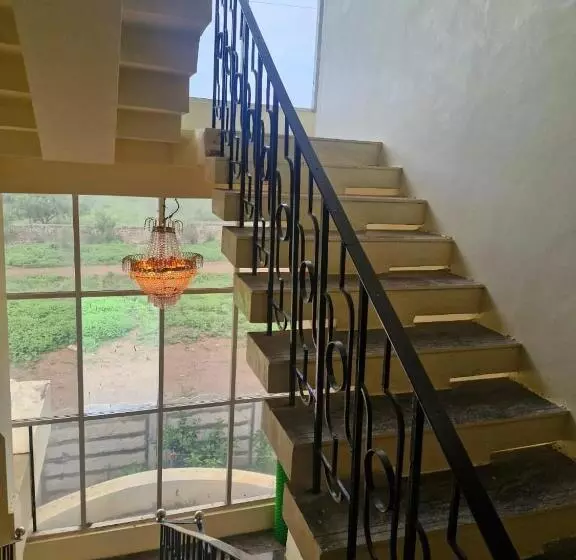 Majatalo Samarth Villa