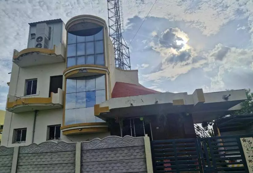 Majatalo Samarth Villa