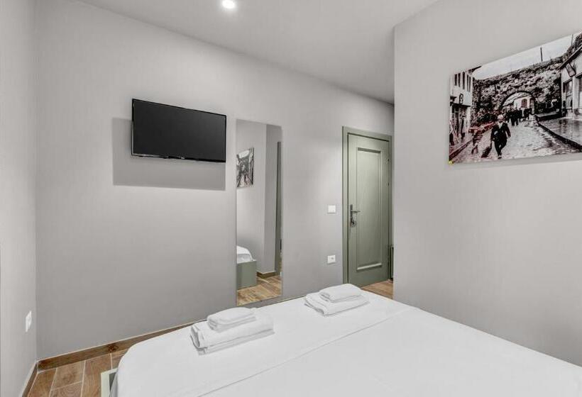 Pensjonat Villa Zoi A Stay To Remember I Guesthouse Inside Elbasan Castle