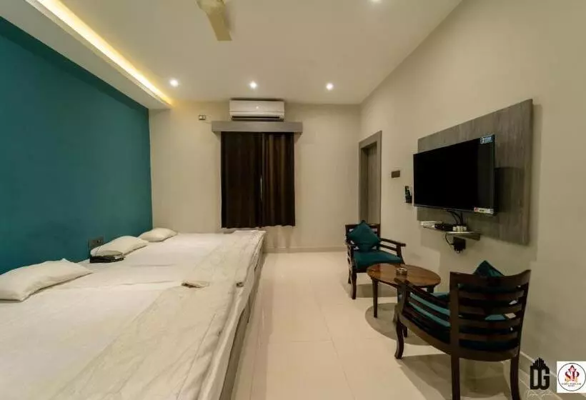 Shree Parivaar Resort