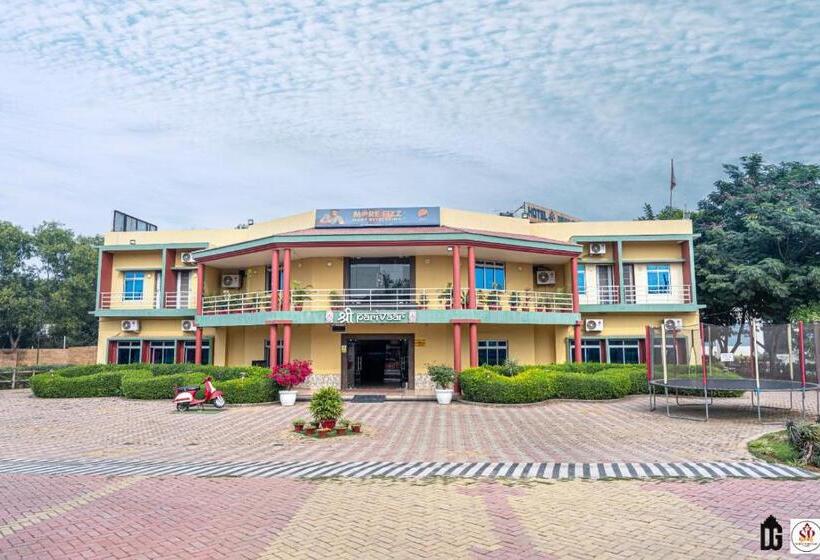 Shree Parivaar Resort