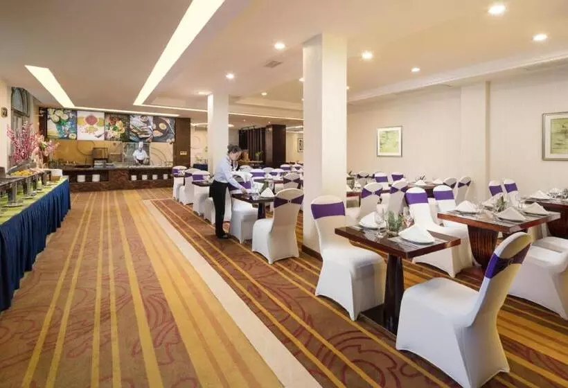 Country Garden Phoenix Hotel Maoming