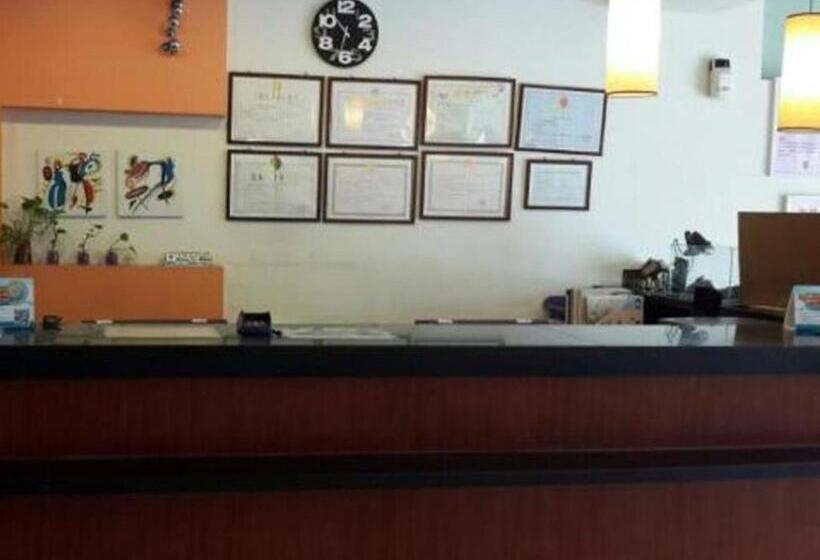 בית מלון כפרי 7 Days Premium Jiangmen Wuyi Avenue Gangkou Road