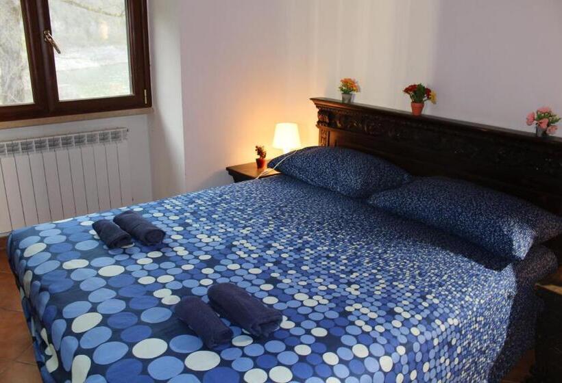 ホテル Agriturismo Incantesimo Del Lago Salto