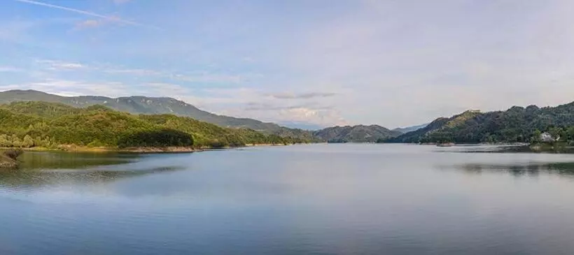 ホテル Agriturismo Incantesimo Del Lago Salto