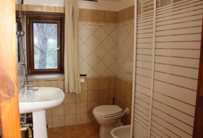 ホテル Agriturismo Incantesimo Del Lago Salto