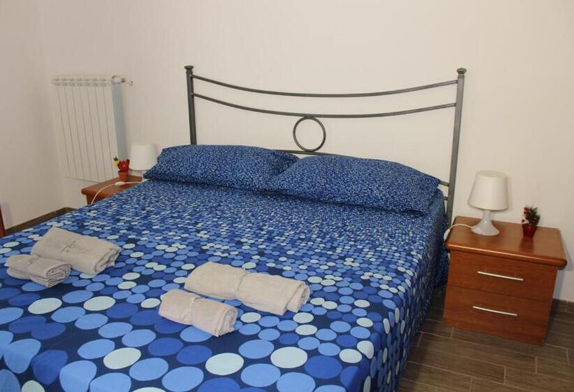 ホテル Agriturismo Incantesimo Del Lago Salto