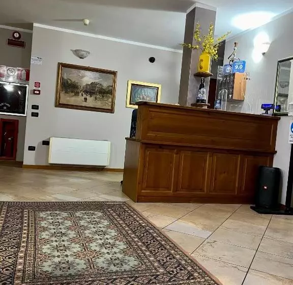 ホテル Albergo Quatro Pini