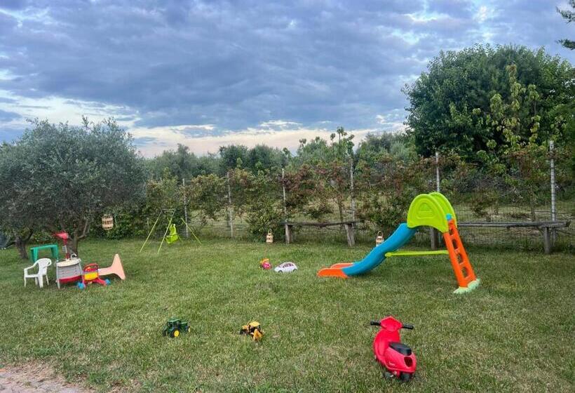 Отель Albergo Quatro Pini