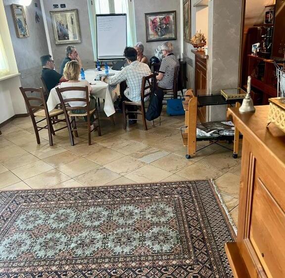 Отель Albergo Quatro Pini