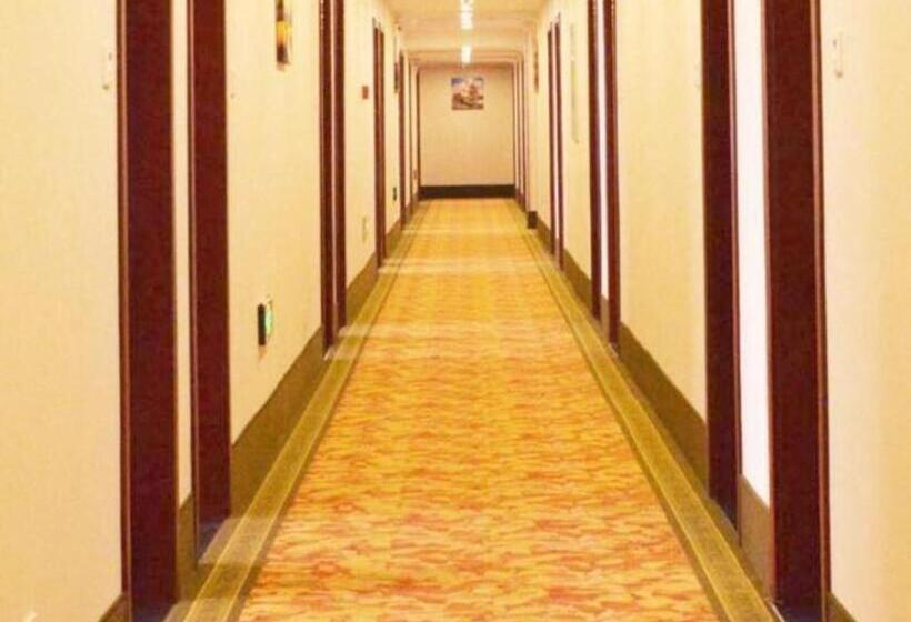 Hotel Greentree Inn Shenyang Tiexi Huaxiang Road Metro Station Express