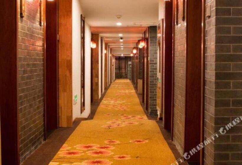 Hotel James Joyce Coffetel Xian Dayanta Metro Station Branch