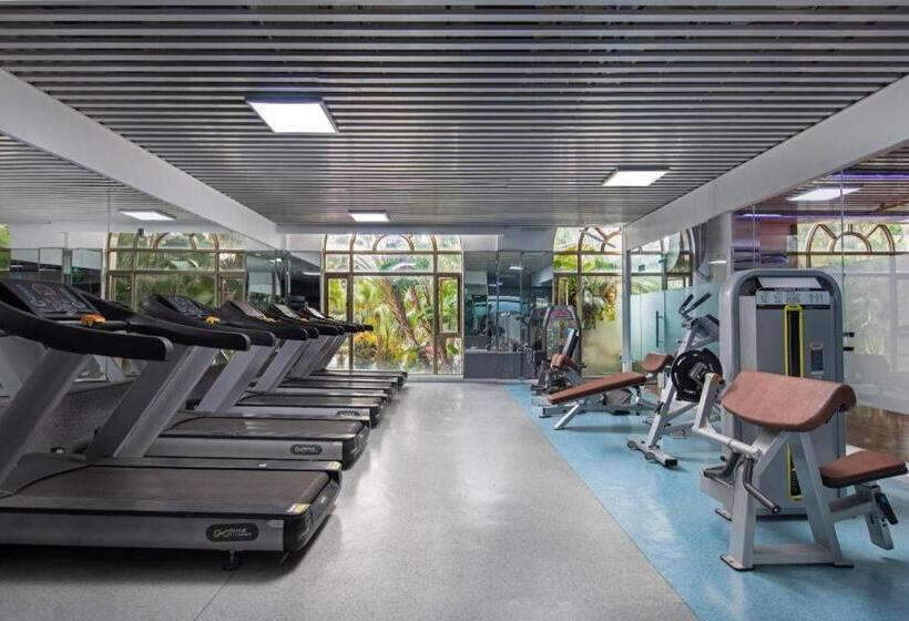 בית מלון כפרי New World Taishan