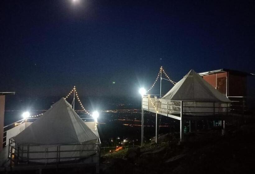 בית מלון כפרי Nuea Tawan At Phu Thap Buek