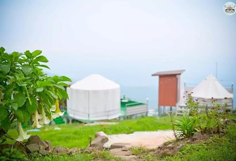 Hotelli Nuea Tawan At Phu Thap Buek