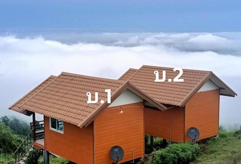 בית מלון כפרי Nuea Tawan At Phu Thap Buek