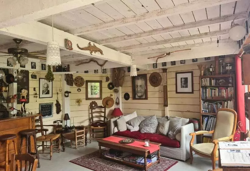 پانسیون Le Mazet Des Beaujots