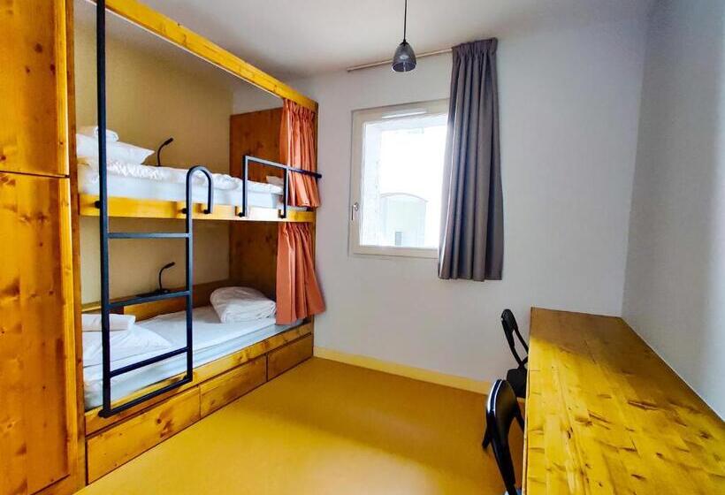 Hostel Auberge Le Leo De Foix
