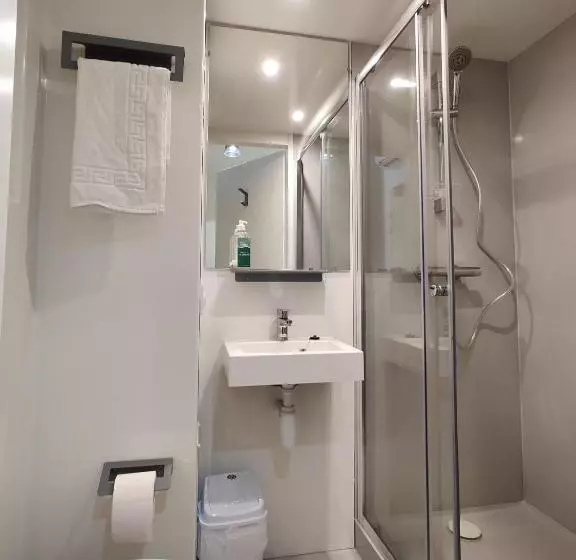 Auberge Le Leo De Foix