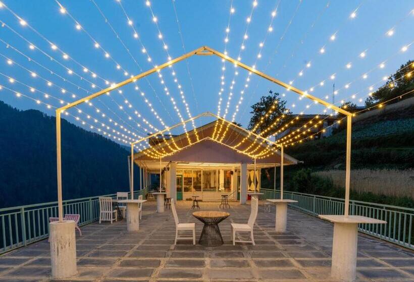 הוסטל Moustache Shoja, Jibhi