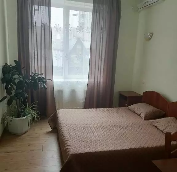 تختخواب و صبحانه українский дворик
