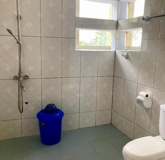 تختخواب و صبحانه Chez Marie Line