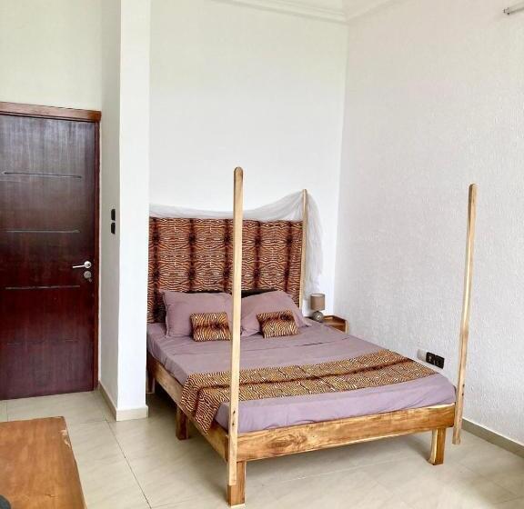 تختخواب و صبحانه Chez Marie Line