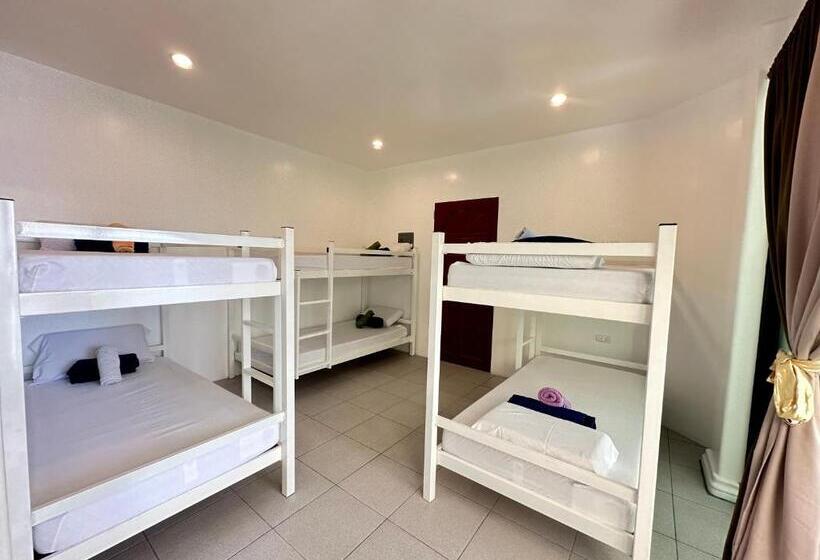 Gracey Dive Resort And Restaurant