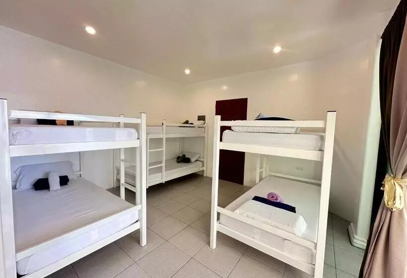 Gracey Dive Resort And Restaurant