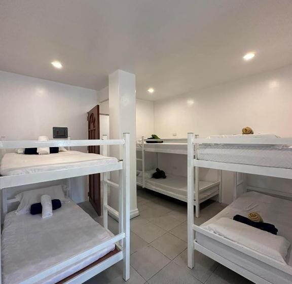 Gracey Dive Resort And Restaurant