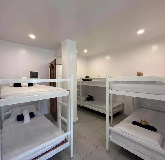 Gracey Dive Resort And Restaurant