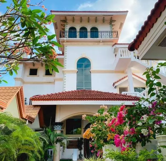 Gracey Dive Resort And Restaurant