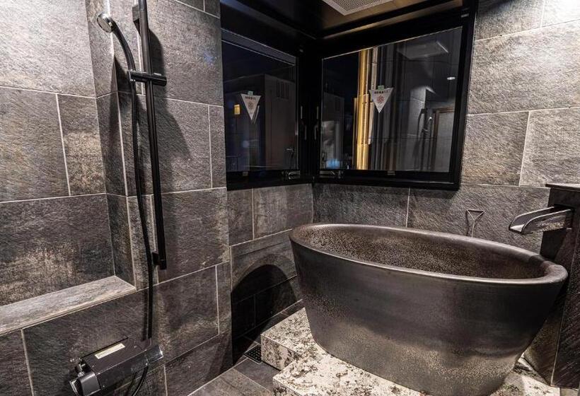 هتل 京都の宿 ぎをんの月