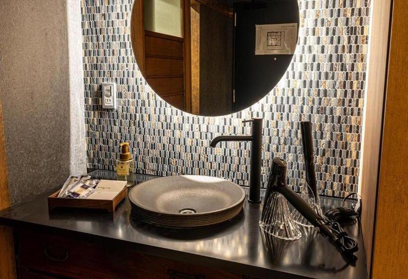 هتل 京都の宿 ぎをんの月