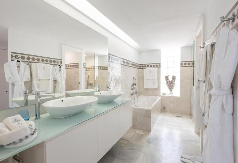 Hotelli Casablu   An Andalusian Boutique